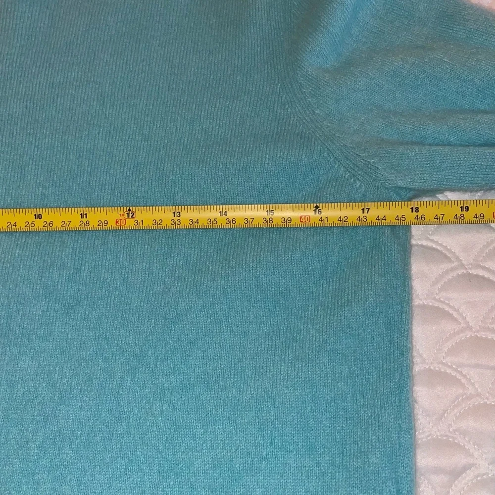 Tahari 100% cashmere sweater - Picture 9 of 10